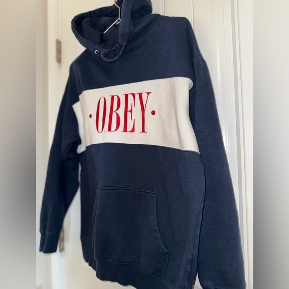 Obey Navy & Cream Hoodie With Red Logo Print Size medium - Picture 8 of 12